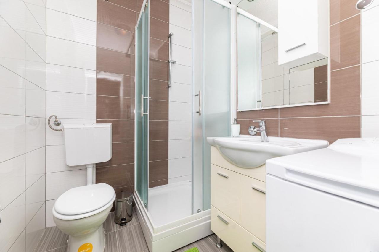 Apartmani Jasarevic Šilo Exteriör bild