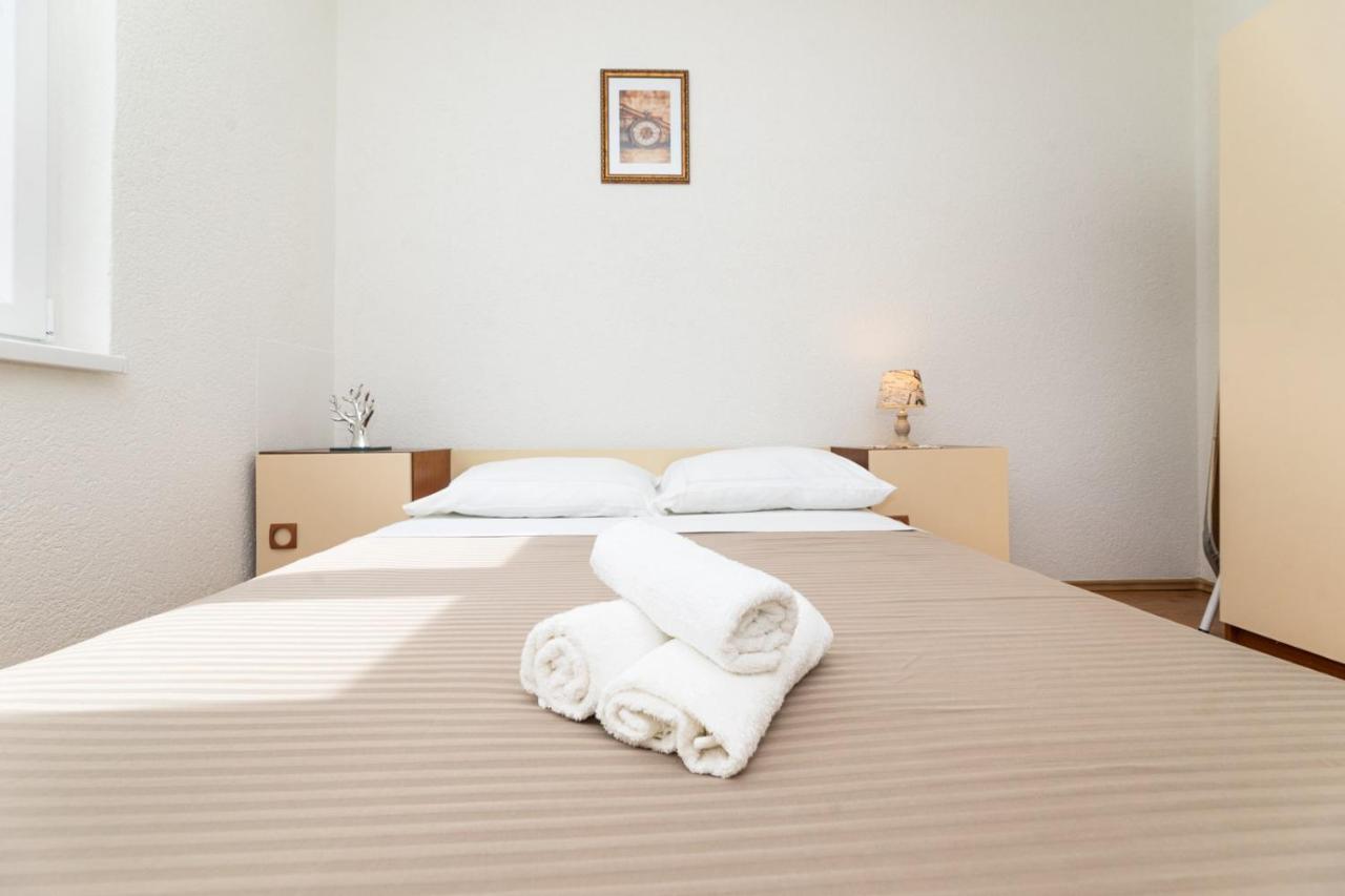 Apartmani Jasarevic Šilo Exteriör bild