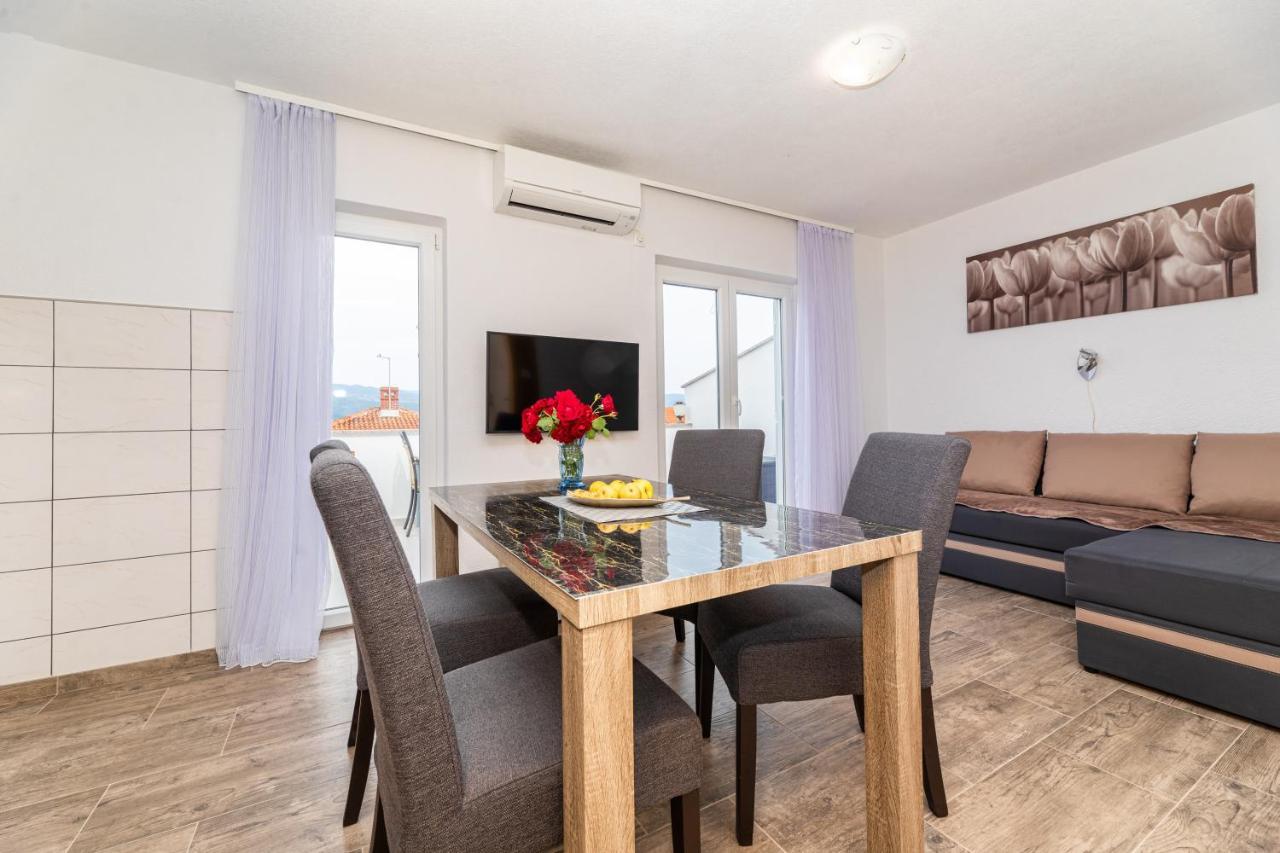 Apartmani Jasarevic Šilo Exteriör bild